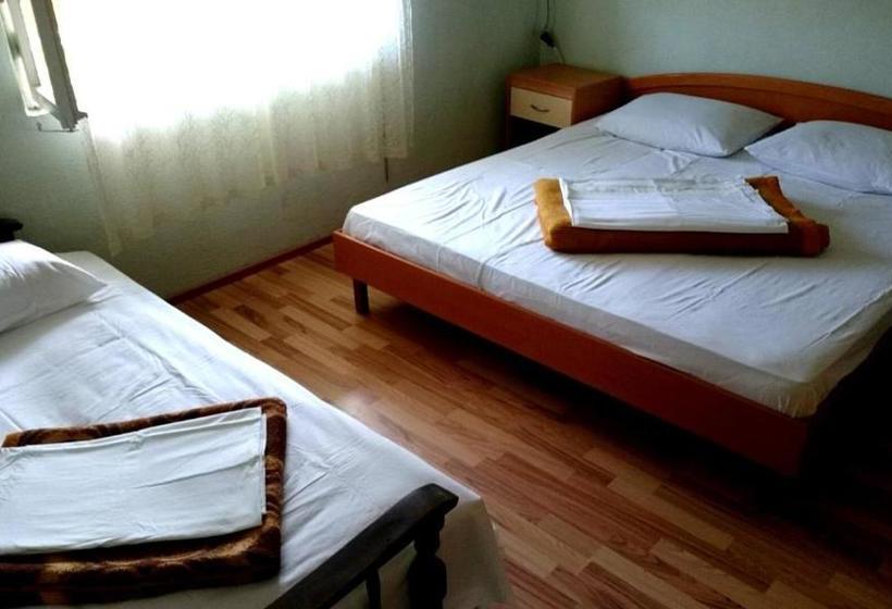 پانسیون Guesthouse Schenk