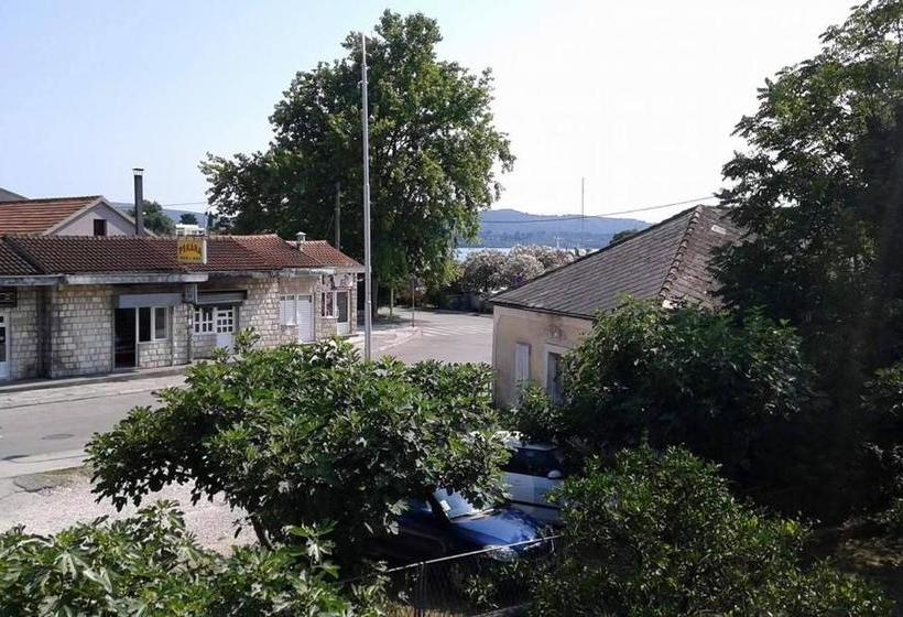 پانسیون Guesthouse Schenk