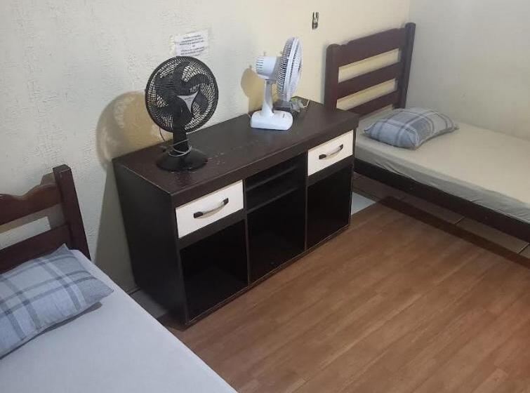 پانسیون Pousada Anhanguera