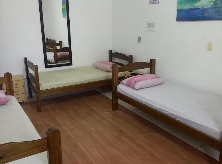 پانسیون Pousada Anhanguera