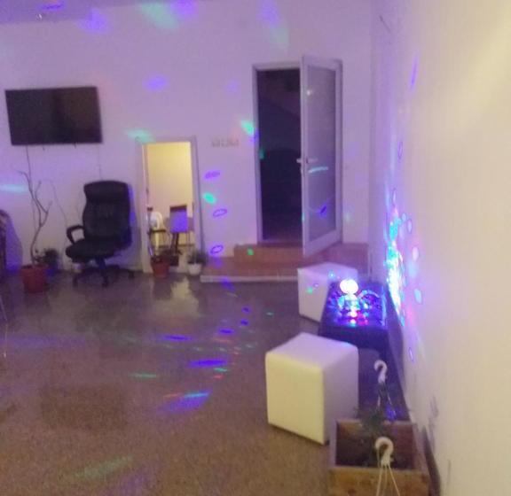 פנסיון Vila Elena Si Ionut