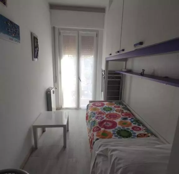 ベッドアンドブレックファースト Affittacamere Simotta