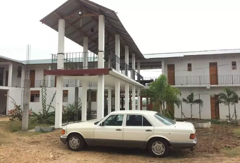 Hotelli Bundala Park View