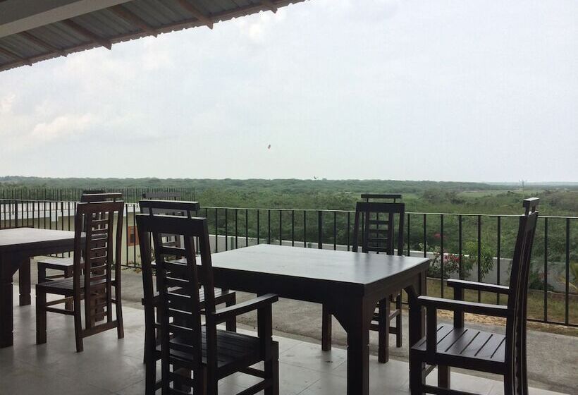 فندق Bundala Park View