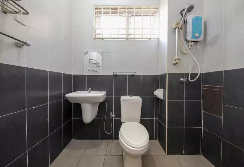 هتل Oyo 993 88 Mario S