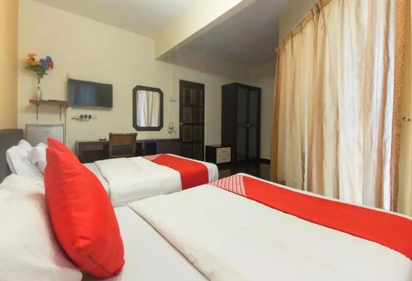 هتل Oyo 993 88 Mario S