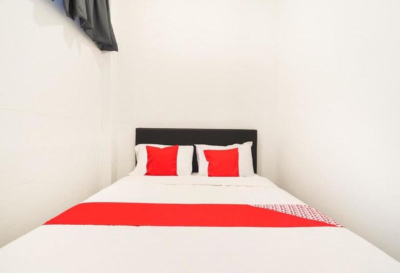 فندق Oyo 993 88 Mario S