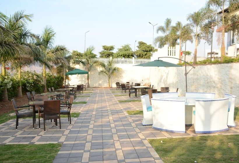 Ratnaa Resort