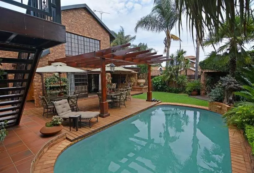 ペンション Africa House Guesthouse