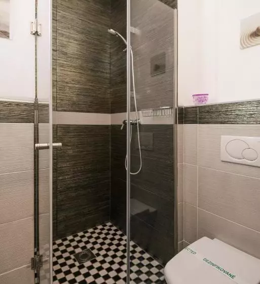 Majatalo Penzion Troja