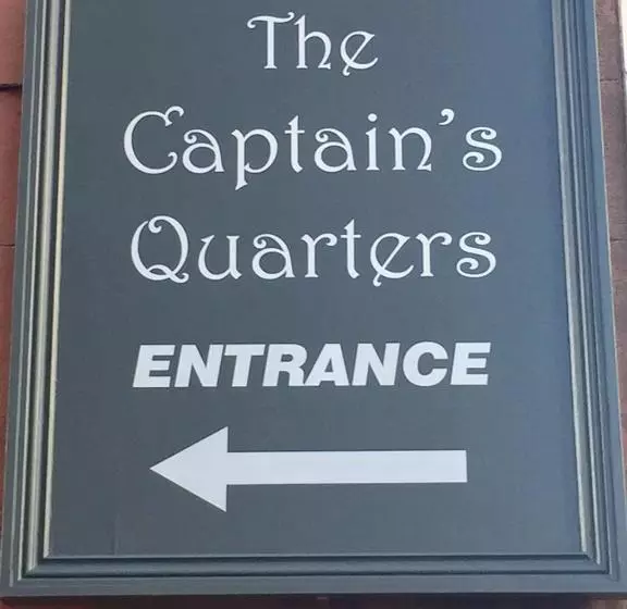 ペンション The Captains Quarters