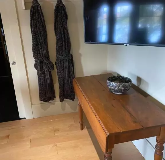 Aamiaismajoitus (B&B) Gîte Et Atelier De L Artiste Peintre Paysagiste Canadien Gordon Harrison