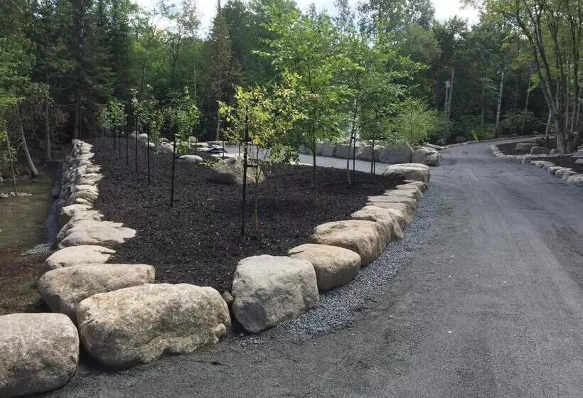 Aamiaismajoitus (B&B) Gîte Et Atelier De L Artiste Peintre Paysagiste Canadien Gordon Harrison