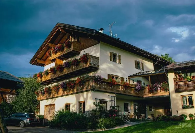 Hotelli Ganoihof Apartments