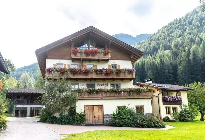 Hotelli Ganoihof Apartments