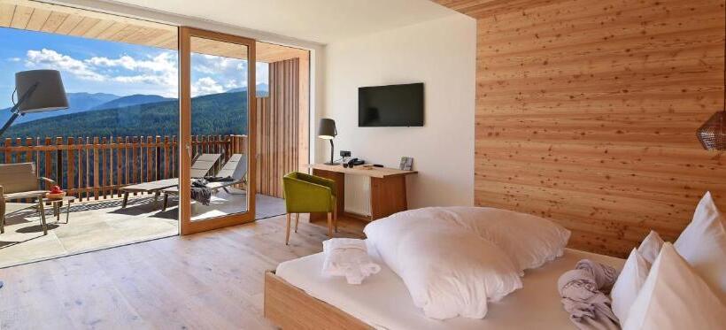 فندق Tratterhof Mountain Sky