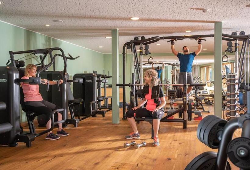 فندق Tratterhof Mountain Sky