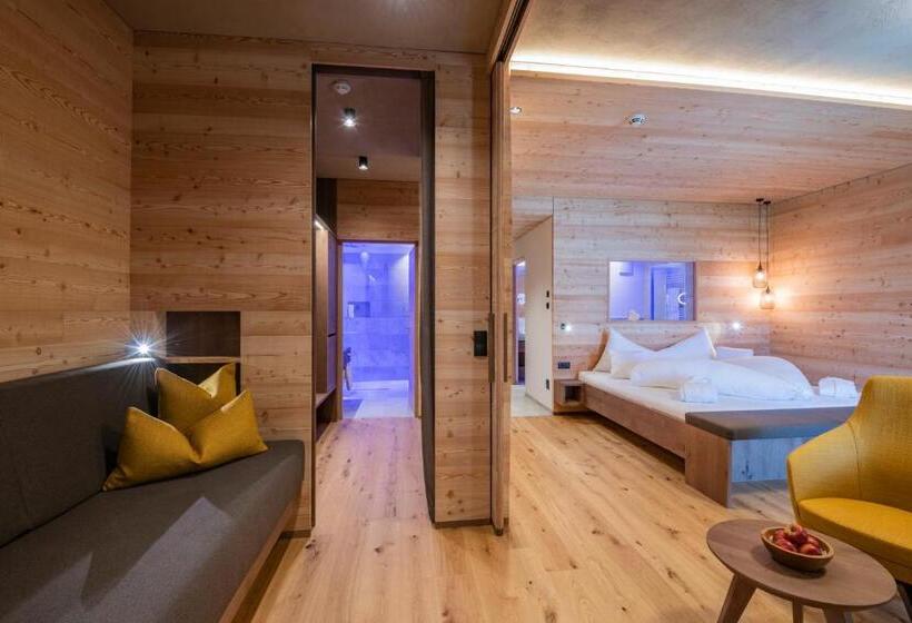 فندق Tratterhof Mountain Sky