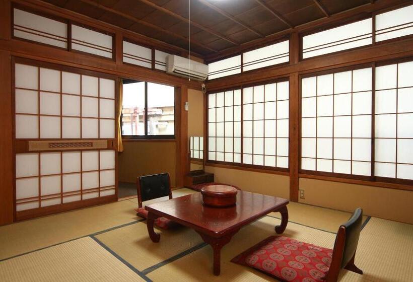 بنسيون Chitosekan