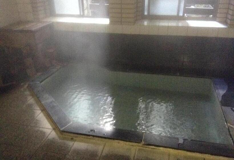 بنسيون Chitosekan