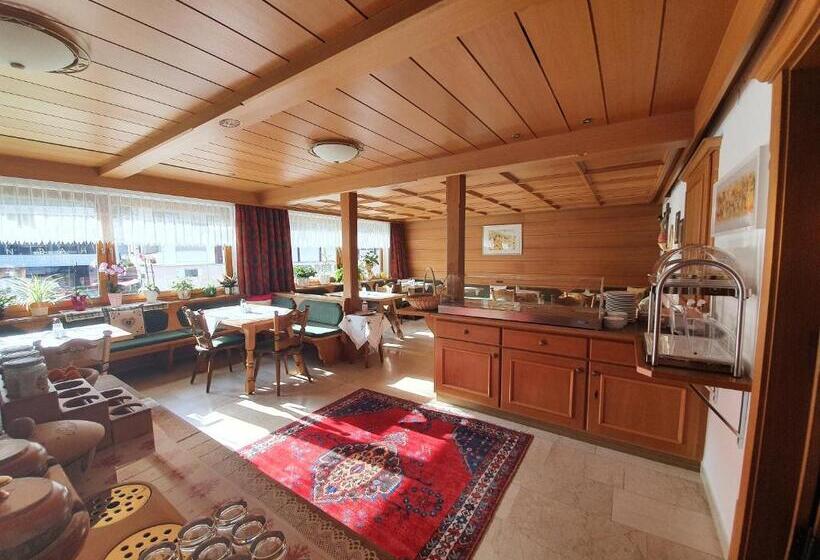 פנסיון Haus Monika Und Haus Claudia