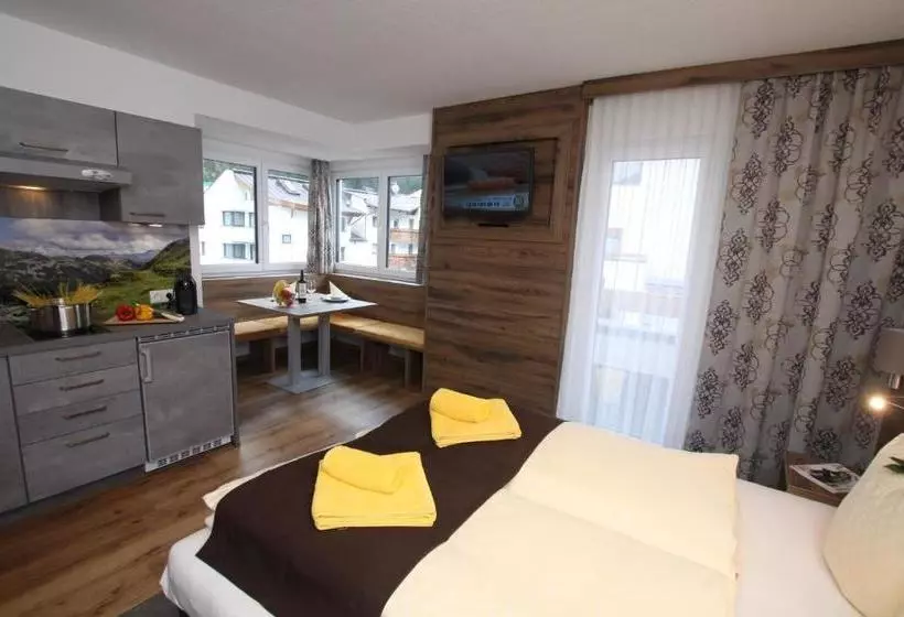 پانسیون Lärchenheim Apartments
