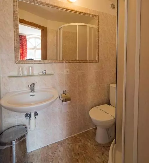 Majatalo Penzión Rozália