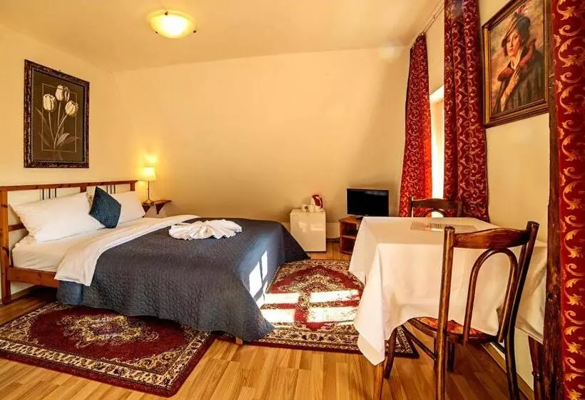 Majatalo Penzión Rozália