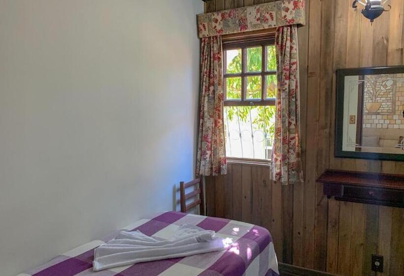 پانسیون Pousada Arco íris