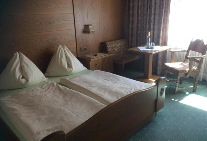 פנסיון Tirolerheim Grüner