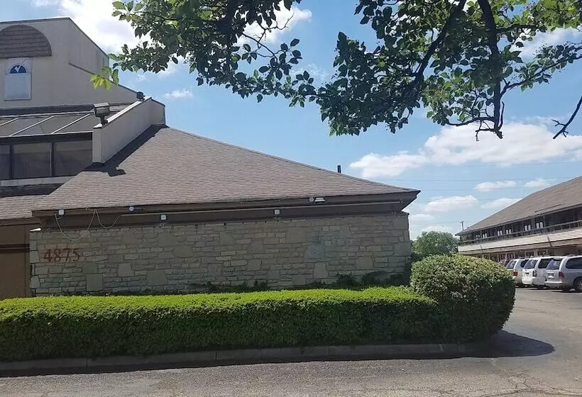 Отель American Value Inn