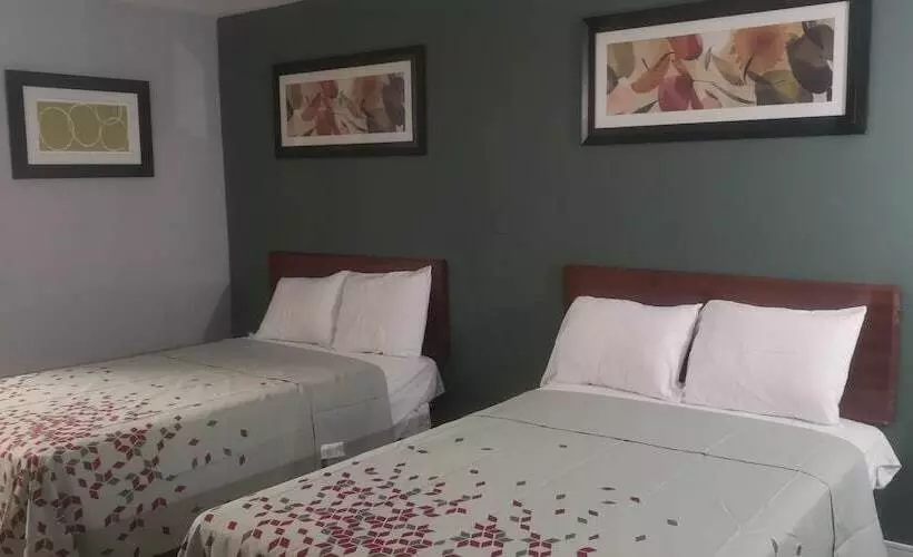 Отель American Value Inn