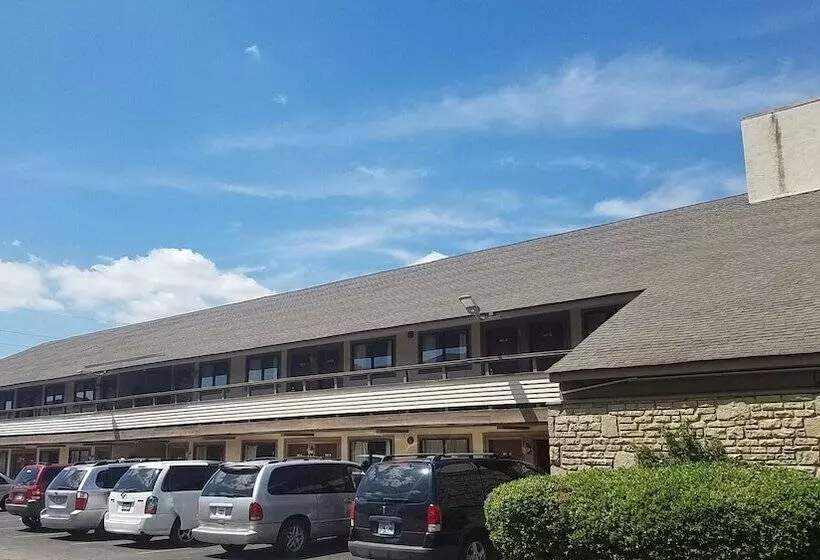 Отель American Value Inn