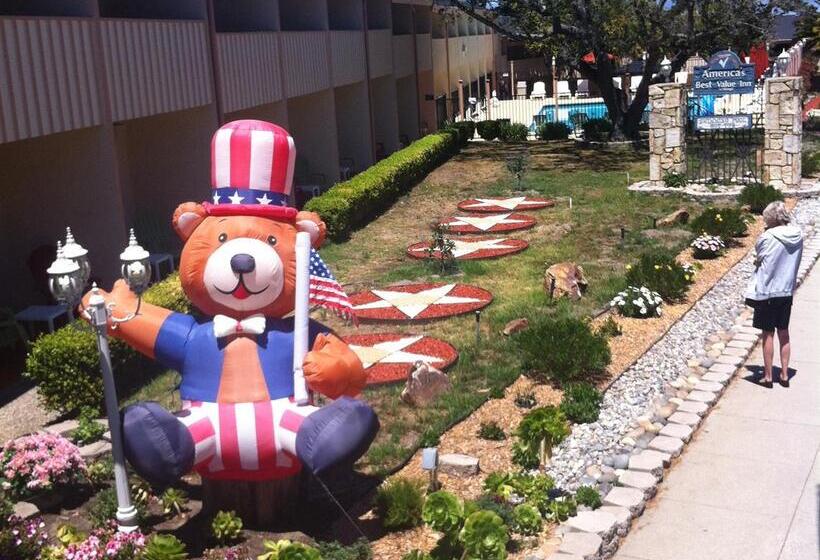 هتل Americas Best Value Presidents Inn On Munras