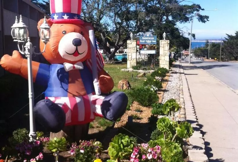 בית מלון כפרי Americas Best Value Presidents Inn On Munras