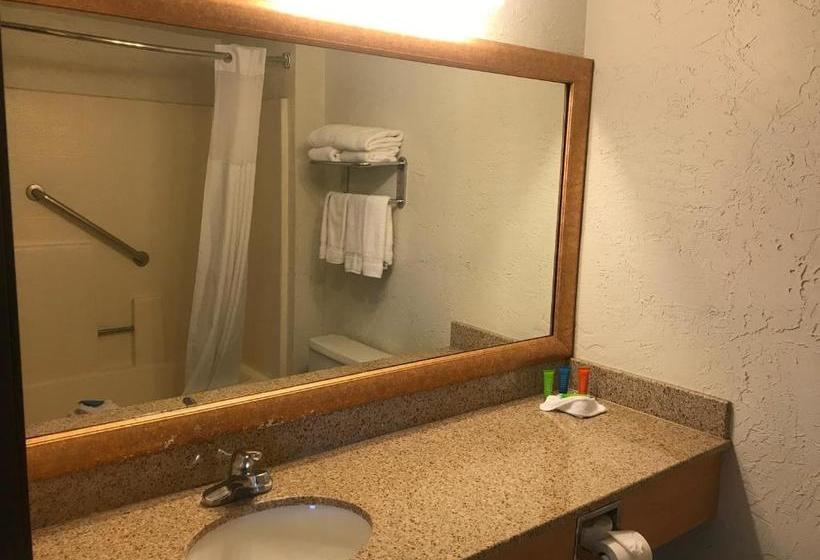 هتل Channel Islands Inn