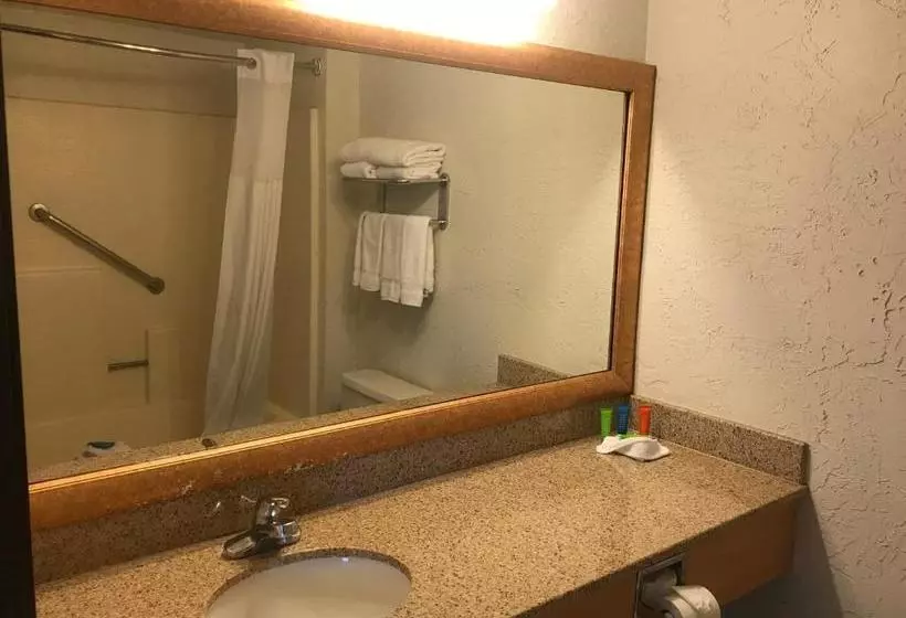 호텔 Channel Islands Inn