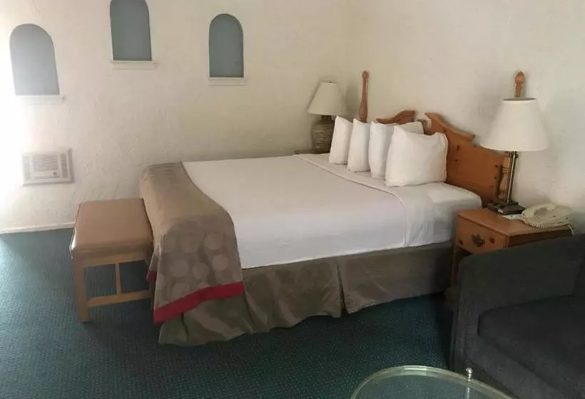 호텔 Channel Islands Inn