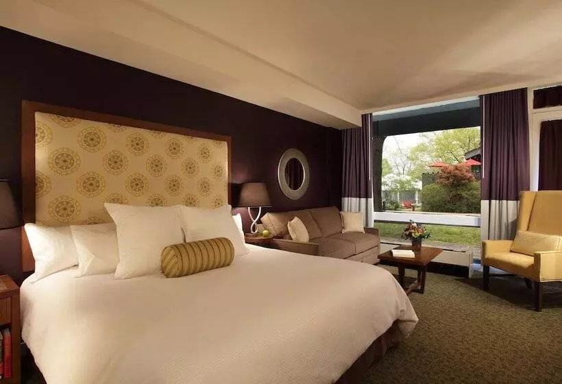 Chauncey Hotel & Conference Center