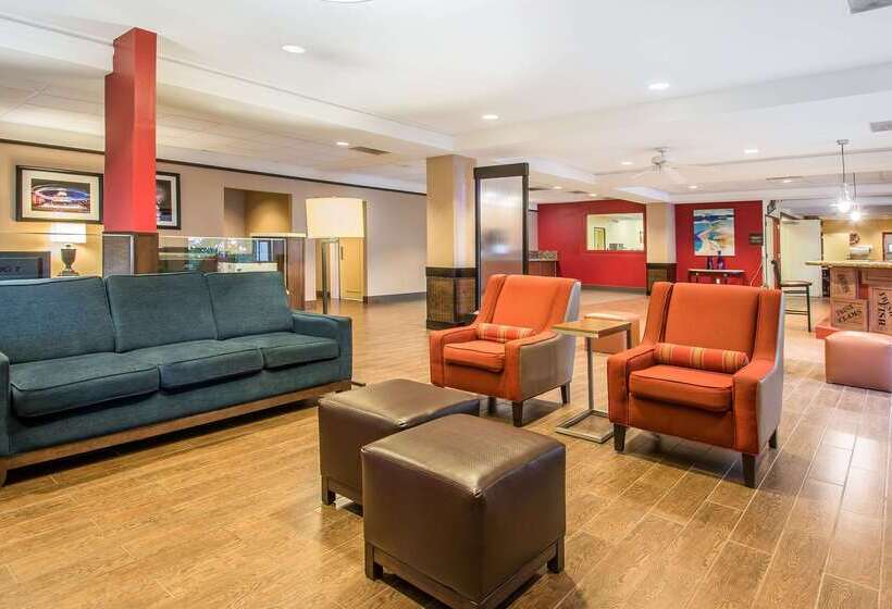 בית מלון כפרי Comfort Inn & Suites Kissimmee By The Parks