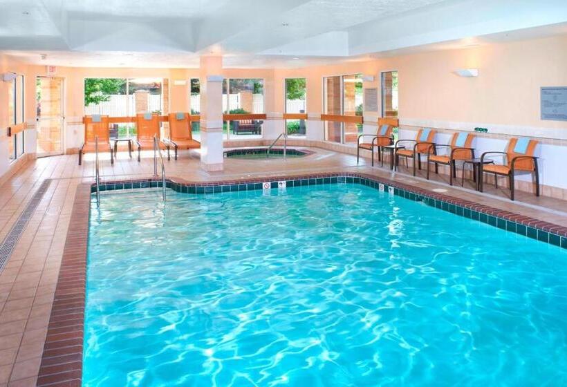 فندق Courtyard Cleveland Independence