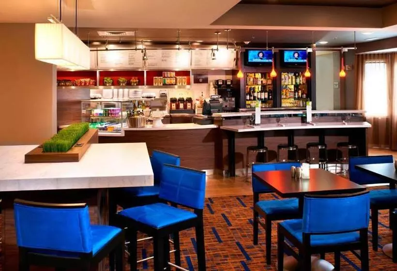 فندق Courtyard Cleveland Independence