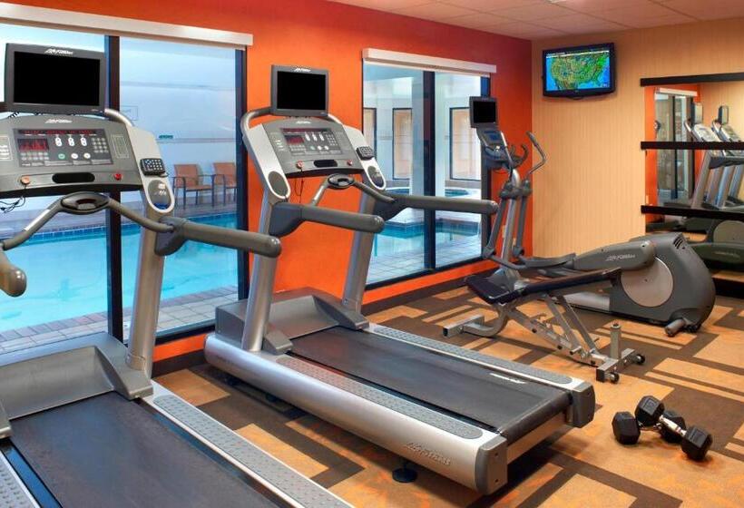 Отель Courtyard By Marriott Cleveland Westlake