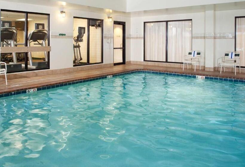 Отель Courtyard By Marriott Cleveland Westlake