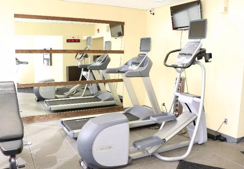 هتل Courtyard By Marriott Portland Airport
