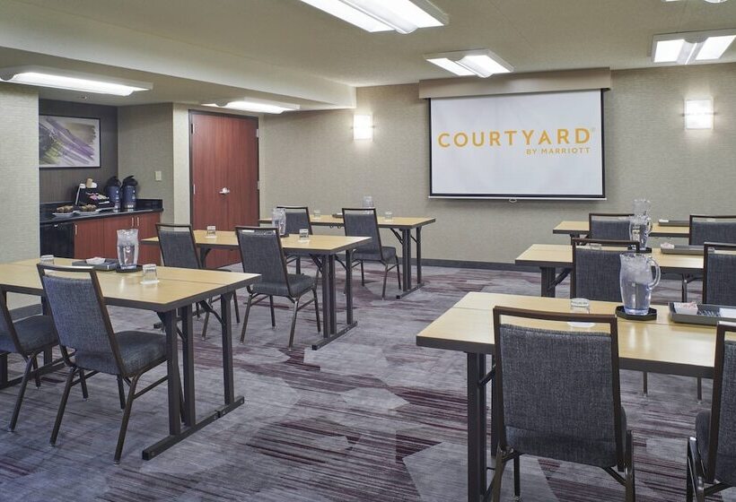 호텔 Courtyard By Marriott Detroit Troy