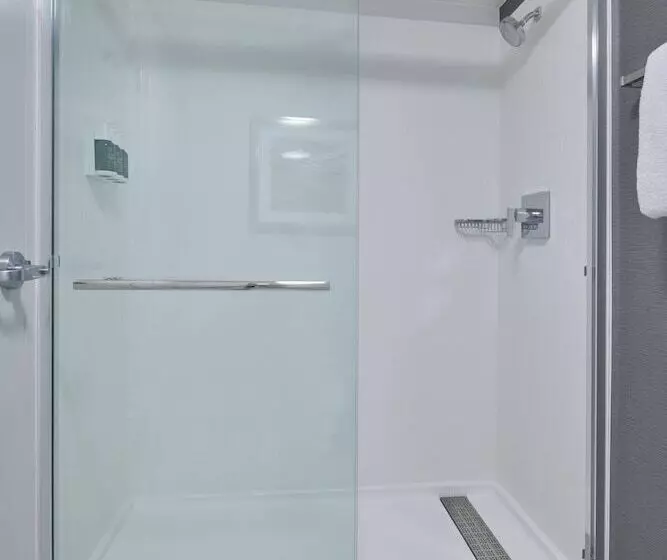 Отель Courtyard By Marriott Detroit Troy