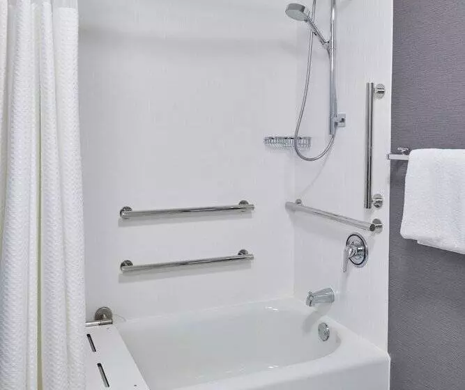 Отель Courtyard By Marriott Detroit Troy