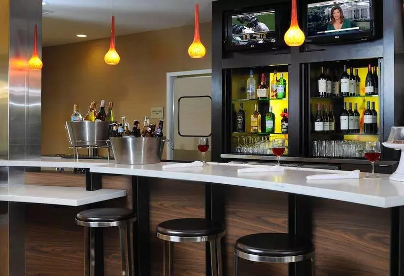 호텔 Courtyard By Marriott Houston Hobby Airport