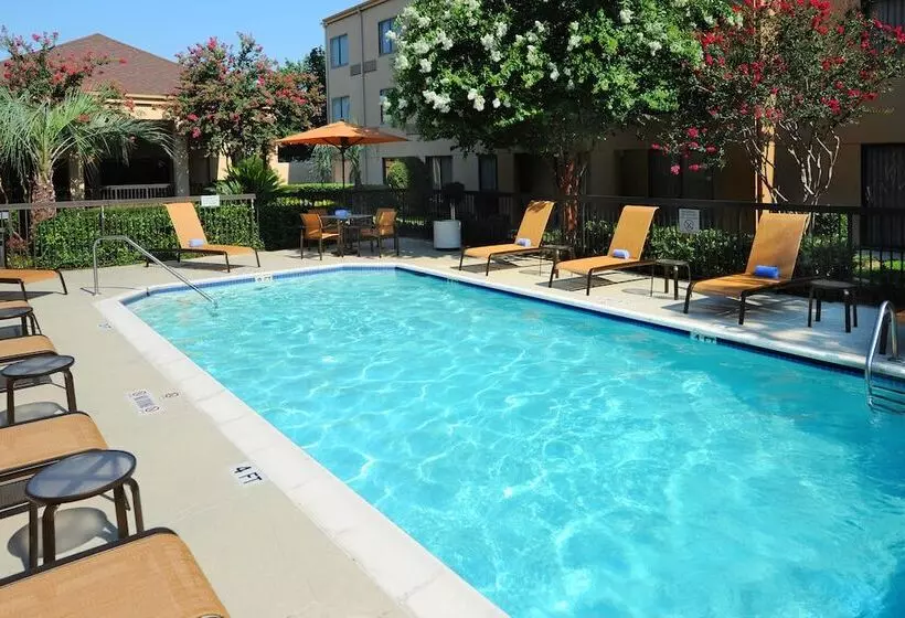 호텔 Courtyard By Marriott Houston Hobby Airport